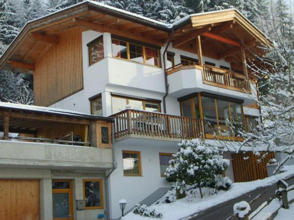 Ferienwohnung Petra Bruck am Ziller Exterior photo